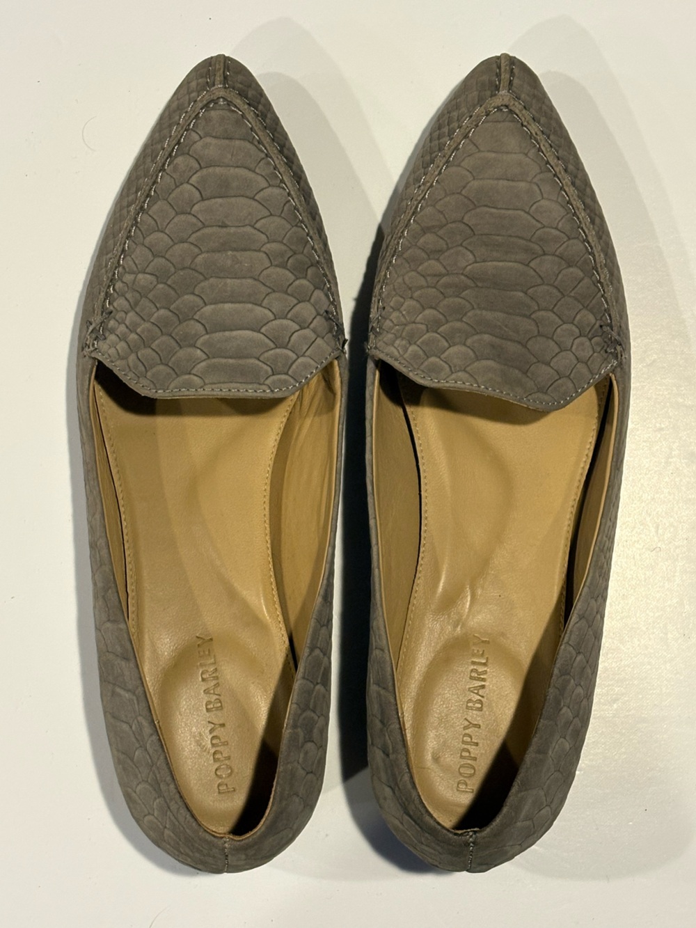 Poppy Barley Gray Scaled Pointed-Toe Flats